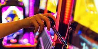 Antarmuka permainan Big Time Gaming di platform tv toto dengan menu deposit ShopeePay dan LinkAja
